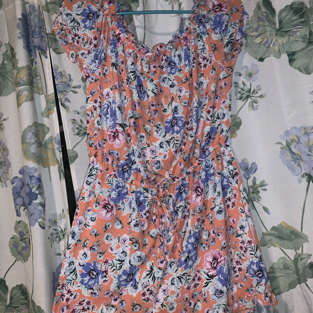 Clothes - Picture 2 of 5